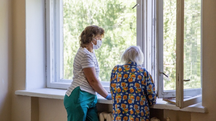 Прикован к кровати, но не сломлен: как в Ярославле действует и развивается паллиативная помощь