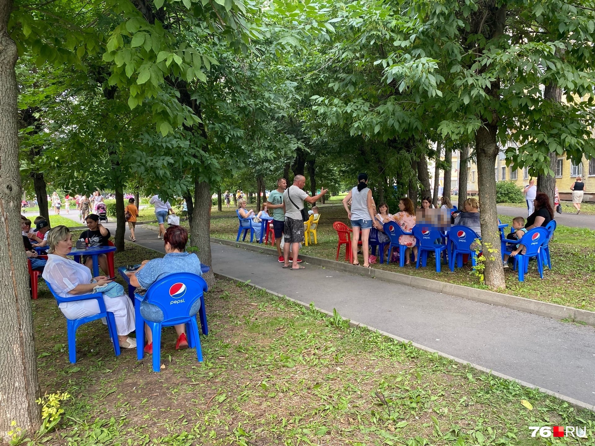 Здесь местные жители могли перекусить и отдохнуть в тени деревьев Здесь местные жители могли перекусить и отдохнуть в тени деревьев