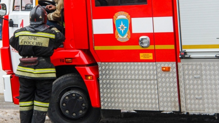 Сотрудники МЧС реанимировали трех мужчин, пострадавших в пожаре в Нижнем Новгороде