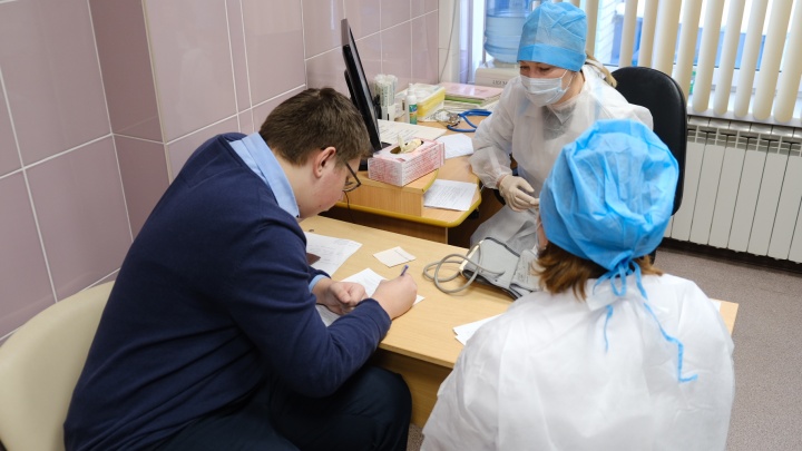 Заболеваемость ковидом в Иркутской области выросла в пять раз за пять недель — Роспотребнадзор