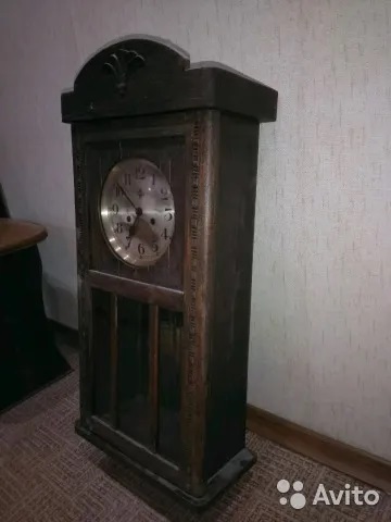 Этим часам наверняка около ста лет Этим часам наверняка около ста лет