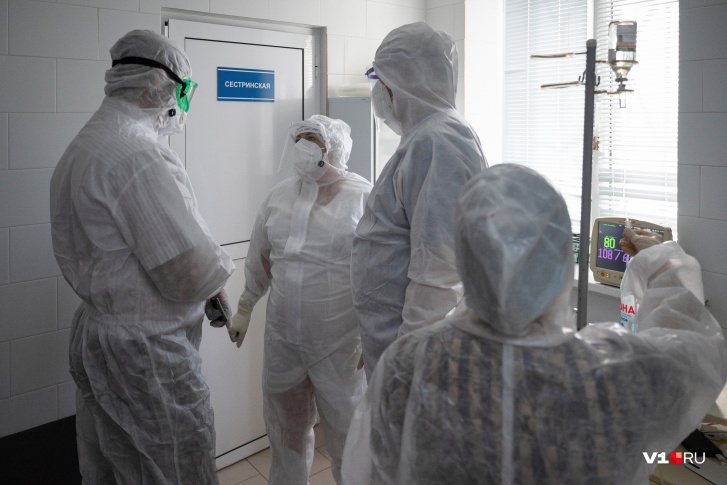 Как поведет себя «омикрон», достоверно пока неизвестно Как поведет себя «омикрон», достоверно пока неизвестно