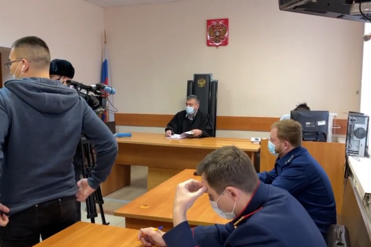 Чиновник оказался под стражей по ходатайству следователя Чиновник оказался под стражей по ходатайству следователя
