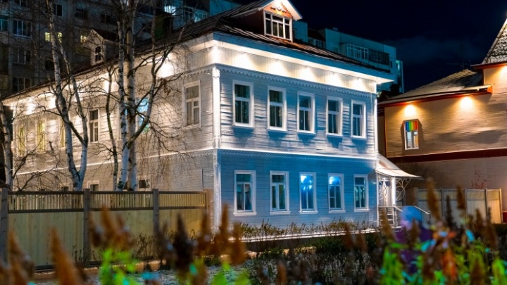 «Столько проблем, а деньги тратят на подсветку домов»: глава Архангельска отвечает, почему на свете нельзя экономить