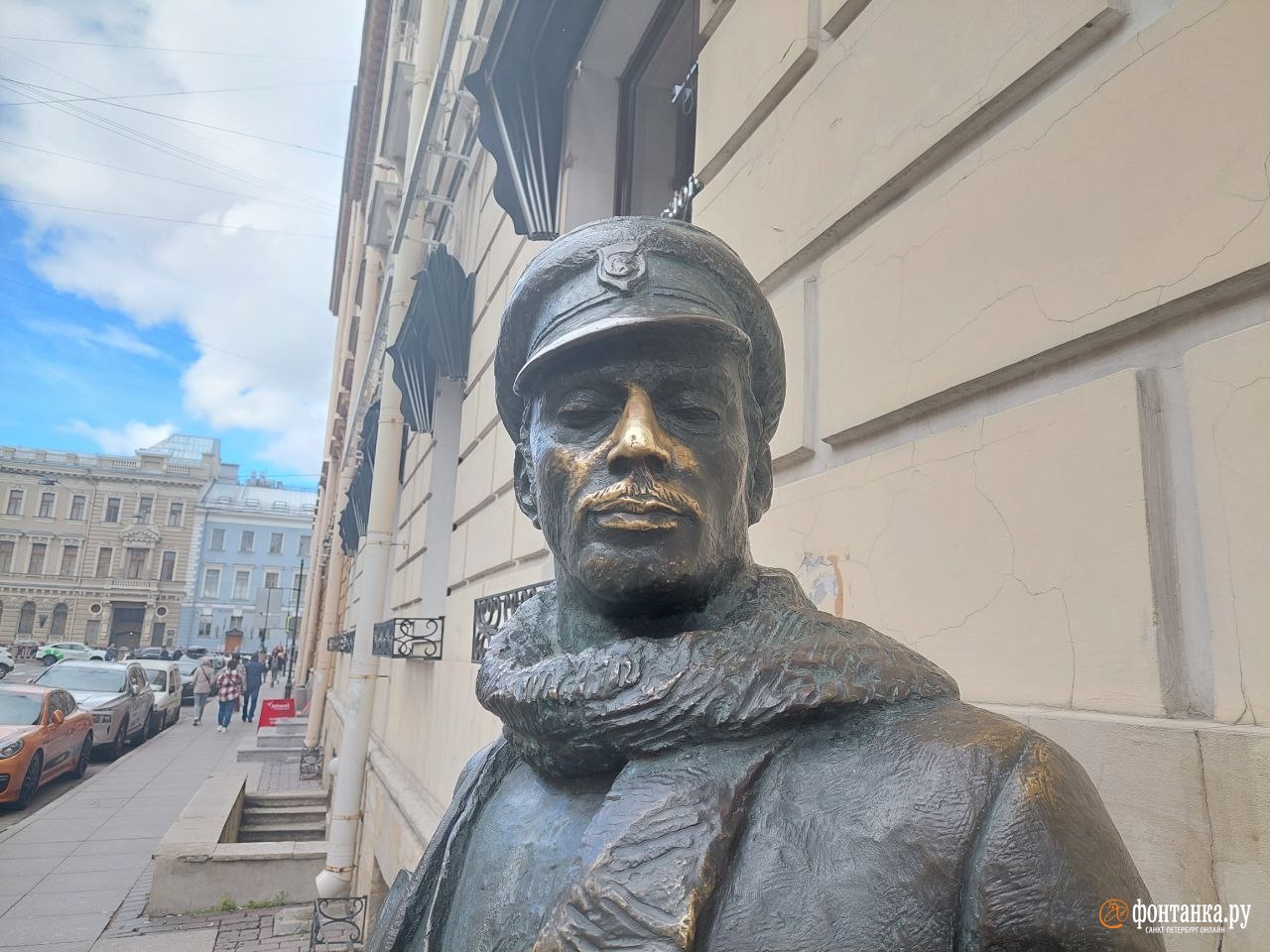 памятник бендеру в санкт петербурге