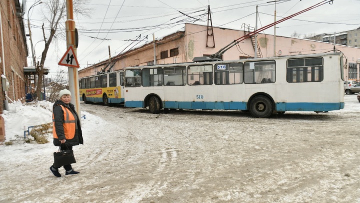 Мэр рассказал, когда в транспортных парках Екатеринбурга дряхлые троллейбусы заменят на новые