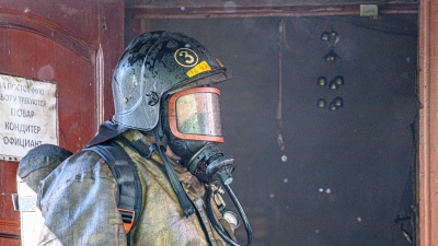 Пожарные спасли кафе «Селенга». Огненный фоторепортаж «Чита.Ру»