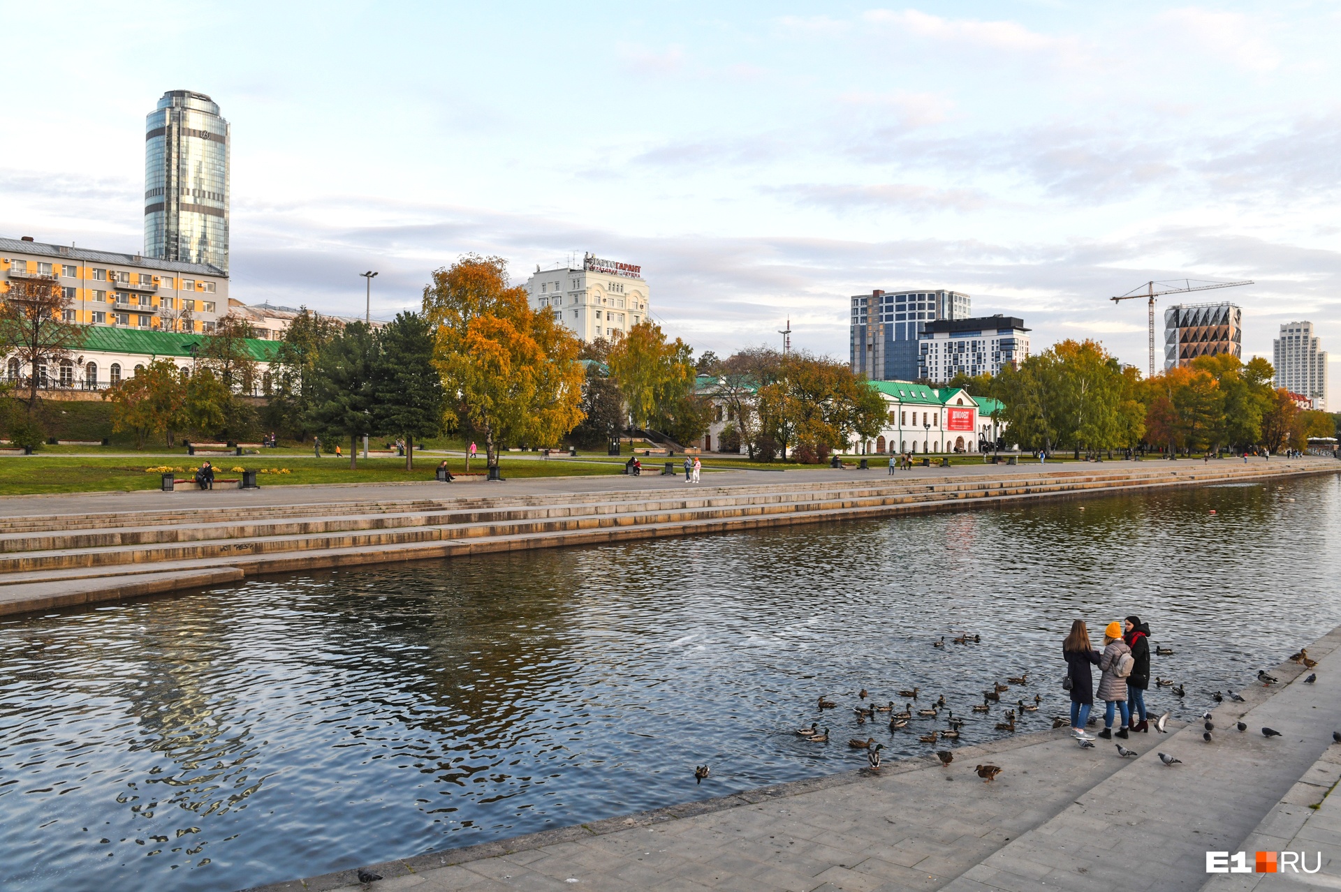 На юбилей: Екатеринбургу дали деньги на большой ремонт Плотинки