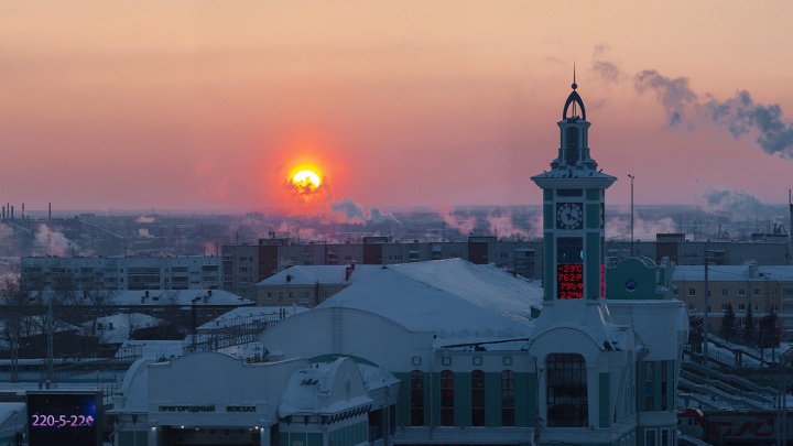 К Новосибирску приближается магнитная буря — активность Солнца начнет усиливаться уже завтра