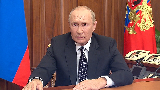 Уголовка за неявку на службу и сдачу в плен. Владимир Путин подписал ряд поправок к военным законам