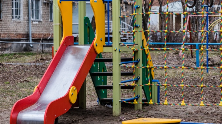 В Перми сносят 28 детских площадок. Почему и построят ли вместо них новые?