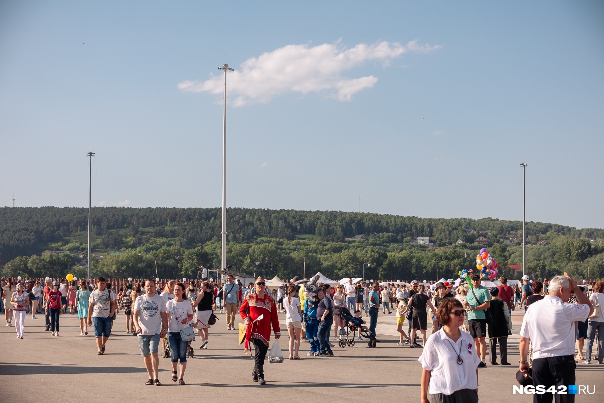 104 кемерово. День города фото. Московская площадь Кемерово. День города Кемерово. С днем города.