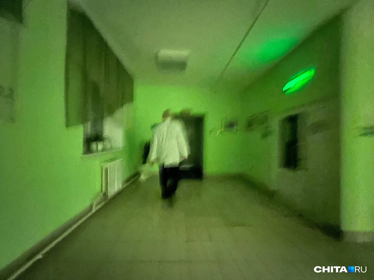 В больничных коридорах