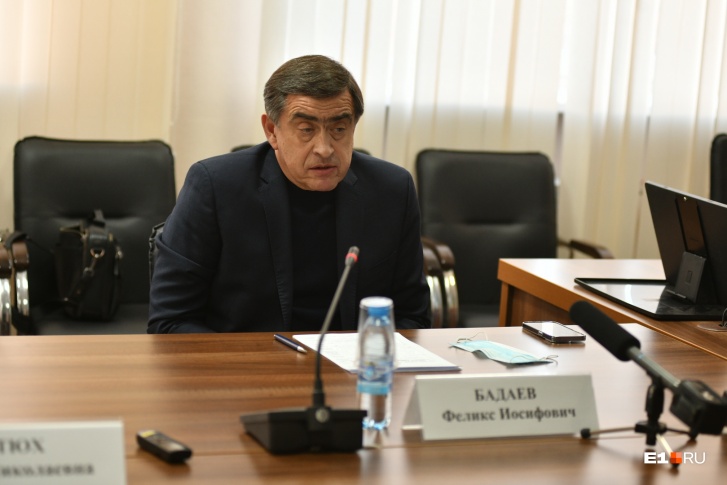 Председатель комиссии Общественной палаты Феликс Бадаев предложил учитывать антитела при выдаче QR-кодов