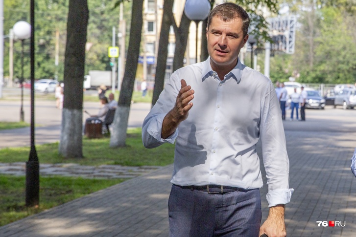 Владимир Волков успел уволиться ровно до публикации декларации о доходах Владимир Волков успел уволиться ровно до публикации декларации о доходах