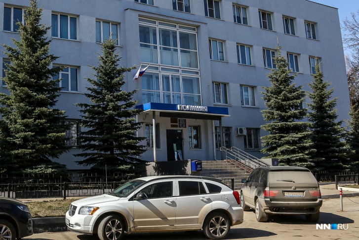 Вор попал в квартиру из-за открытой входной двери Вор попал в квартиру из-за открытой входной двери