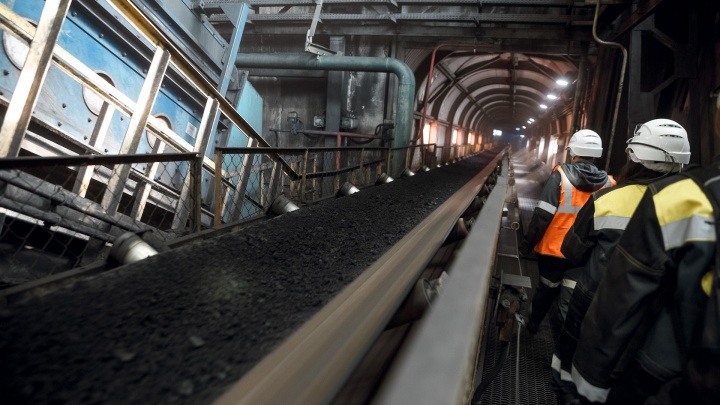 СУЭК закрывает старейшую шахту Кузбасса из-за ситуации на угольном рынке