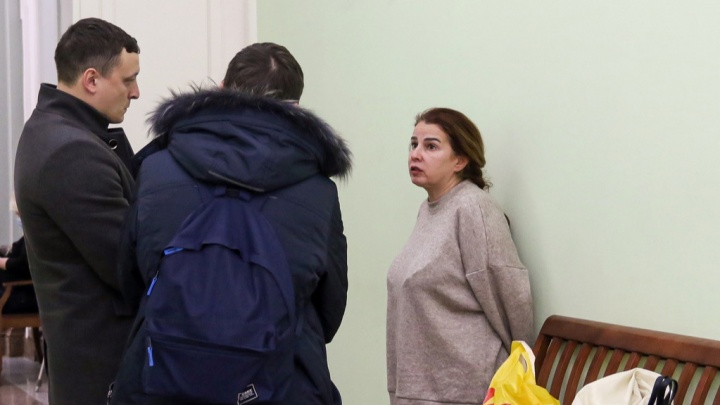 Экс-вице-премьера Прикамья Елену Лопаеву отправили в СИЗО из-за неявки к следователям. Ее адвокат заявляет, что в СК ее не приглашали