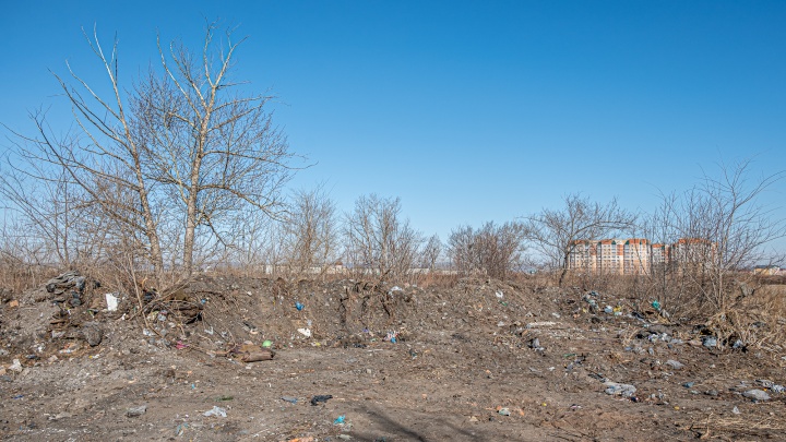 Собранный экологическим десантом мусор разнесло вдоль федеральной трассы Чита — Иркутск