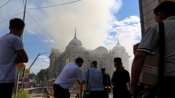 На пожаре в арт-резиденции «Созвездие-Йолдызлык» пострадал один человек. Он попал в больницу