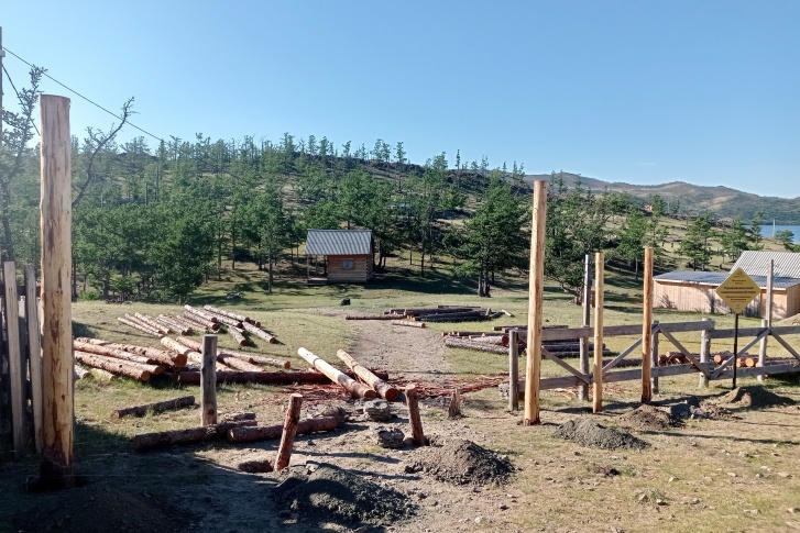 На Байкале строят первый цивилизованный автокемпинг