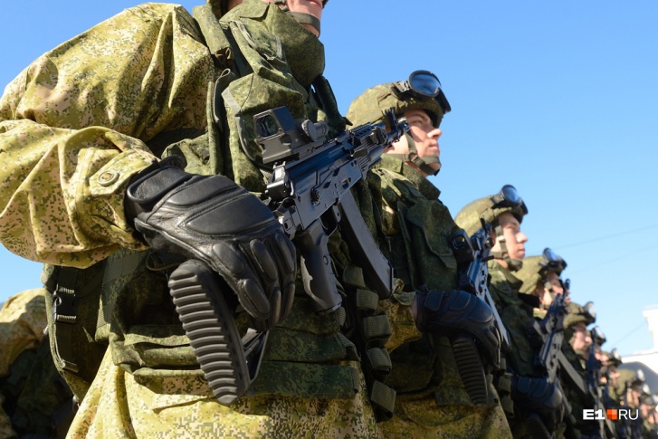Минобороны не планирует привлекать солдат срочной службы в том числе к военной спецоперации на Украине