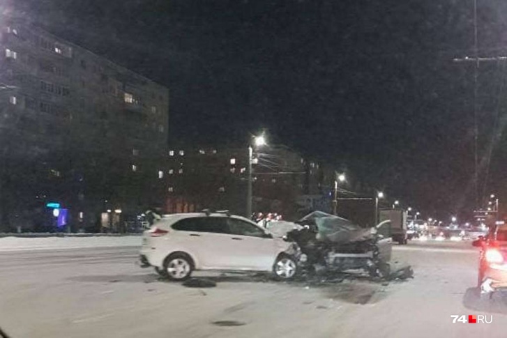 Авария произошла около 20:30 в понедельник Авария произошла около 20:30 в понедельник