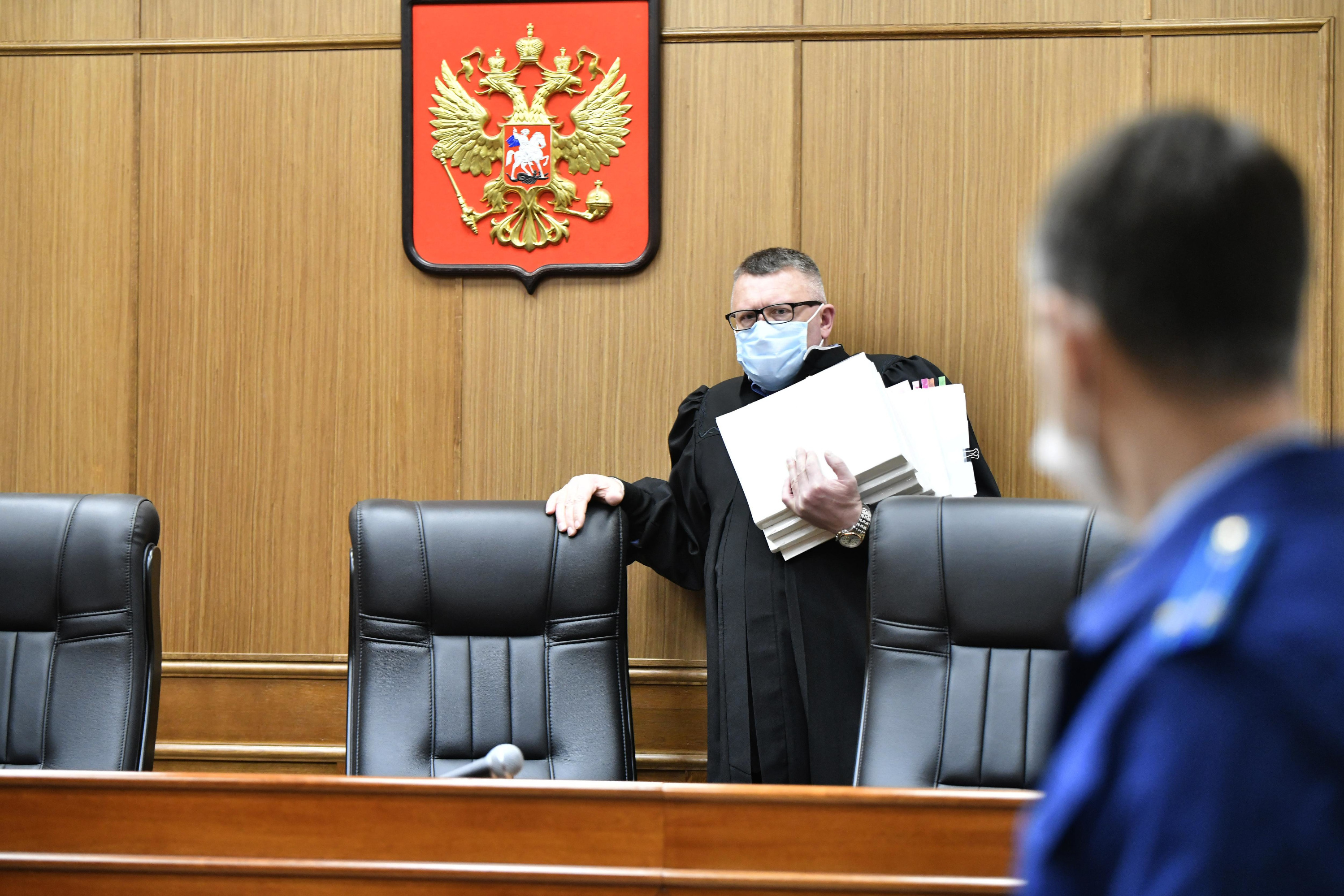 Суд начал рассмотрение дела отца главы района, обвиняемого в убийстве криминального авторитета