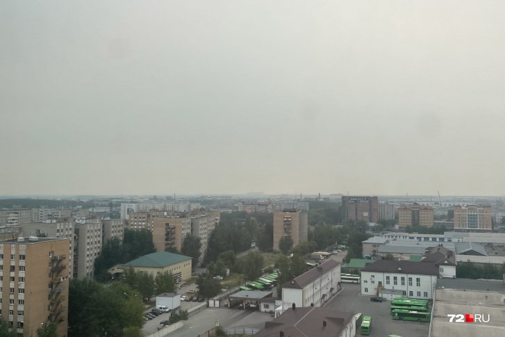 Тюменцы уверены: дым принесло из Югры Тюменцы уверены: дым принесло из Югры