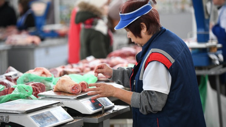 «Нужно оперативное вмешательство»: эксперт — о возможном повышении цен на свинину в Татарстане