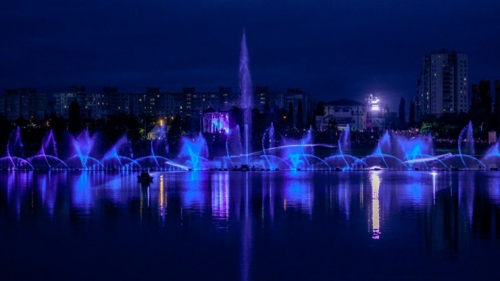 На полчаса раньше: в Уфе поменялся график работы поющего фонтана в парке «Кашкадан»