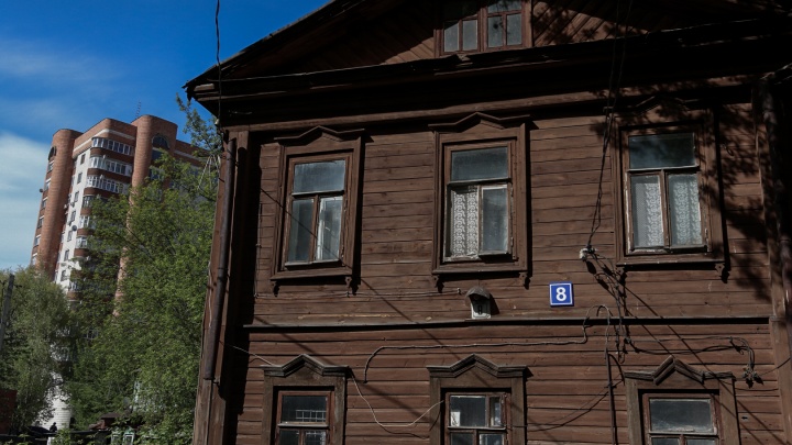«Он не может быть признан аварийным»: исполком Казани — о ветхом доме, в котором живут 3 пенсионерки