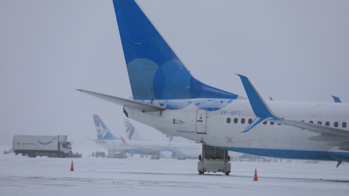 Самолет из Красноярска, экстренно севший в Екатеринбурге, вылетел в Сочи