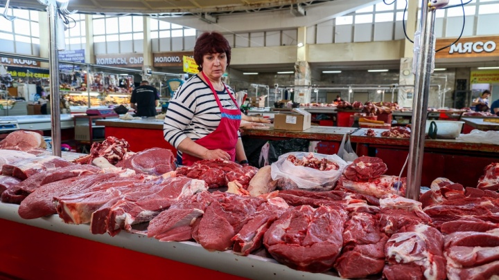 Фермеры прогнозируют рост цен на мясо в Красноярске. Им запретили бить скотину в домашних условиях