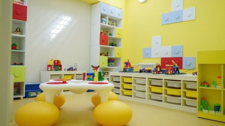 Аварийность — не причина. В Кузбассе детские сады ремонтируют из-за перспективности района (внутри опрос)