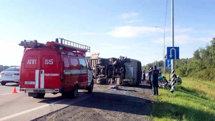 В Минздраве уточнили число пострадавших в ДТП с перевернувшимся под Челябинском автобусом
