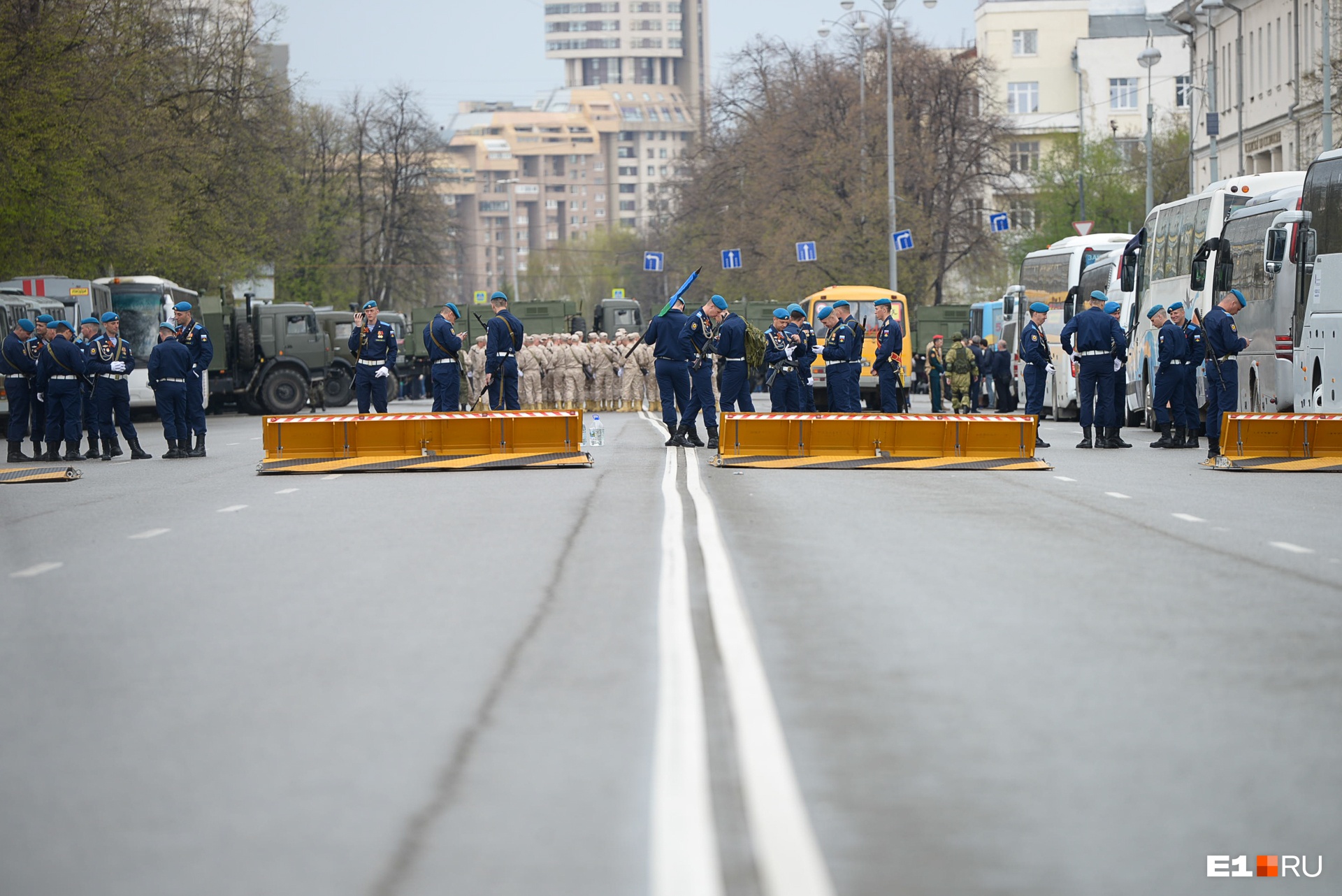 Пробок не избежать! В центре Екатеринбурга закроют движение транспорта из-за праздничных мероприятий