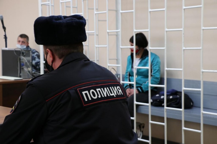 Женщину приговорили к 12 годам колонии Женщину приговорили к 12 годам колонии