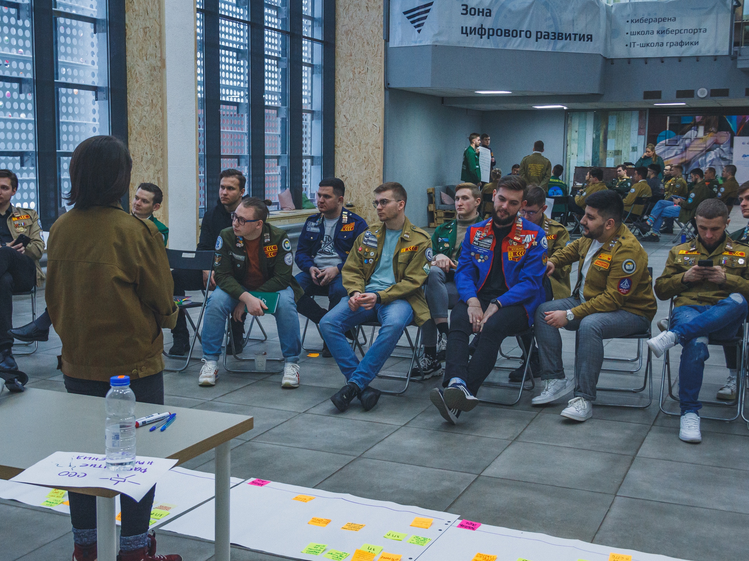 В командах обсуждали возможности и проблемные точки по каждому арктическому региону В командах обсуждали возможности и проблемные точки по каждому арктическому региону