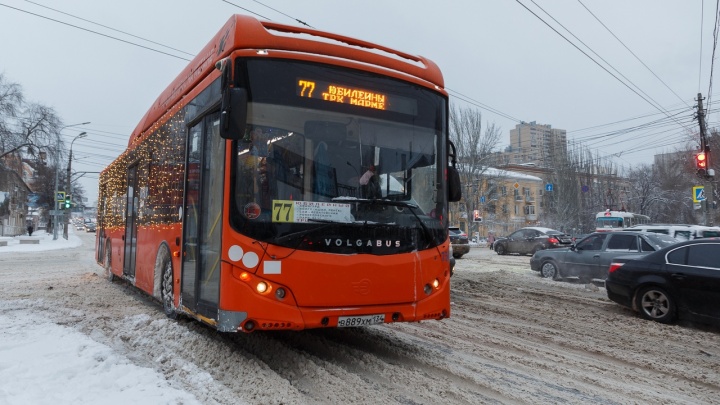 Администрация Волгограда попробует вручную регулировать движение автобусов