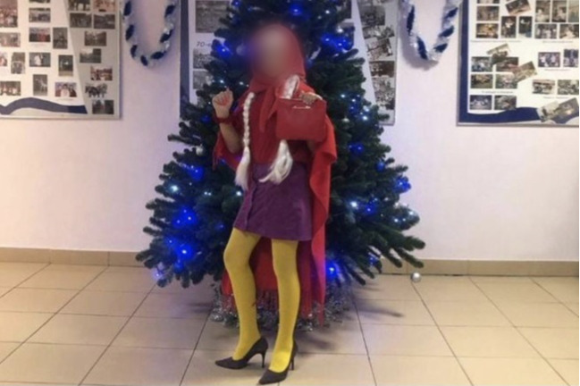 В Екатеринбурге затравили пятиклассника, одевшегося в костюм Красной Шапочки