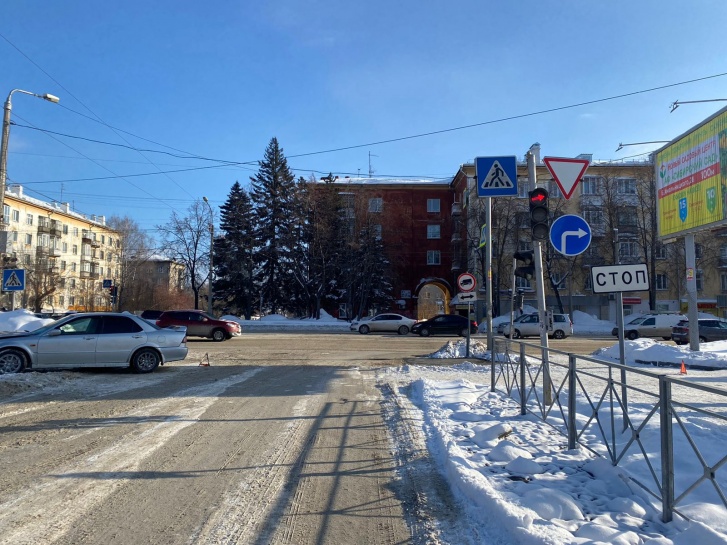 «Она была пристегнута в автолюльке»: шестимесячная участница ДТП в Новосибирске не пострадала