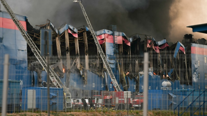 Спасатели потушили пожар на складе Ozon спустя пять дней