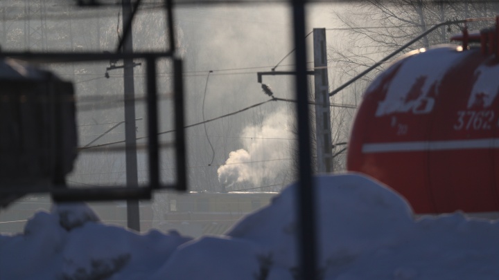 Вторые сутки идут работы на месте протечки цистерны с газом в Новосибирске