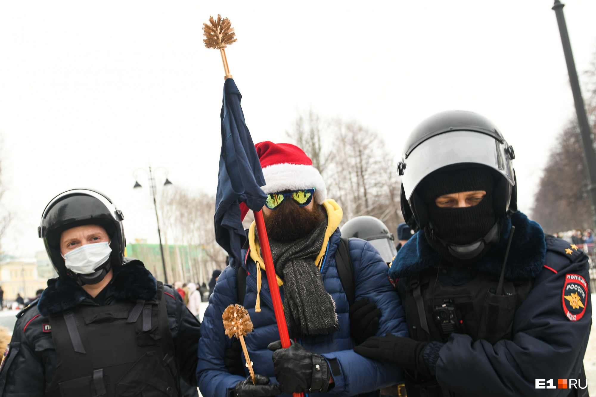 На акции протеста 23 и 31 января 2021 года вышли <a href="https://www.e1.ru/text/politics/2021/01/31/69740268/" class="_" target="_blank">десятки тысяч людей</a>