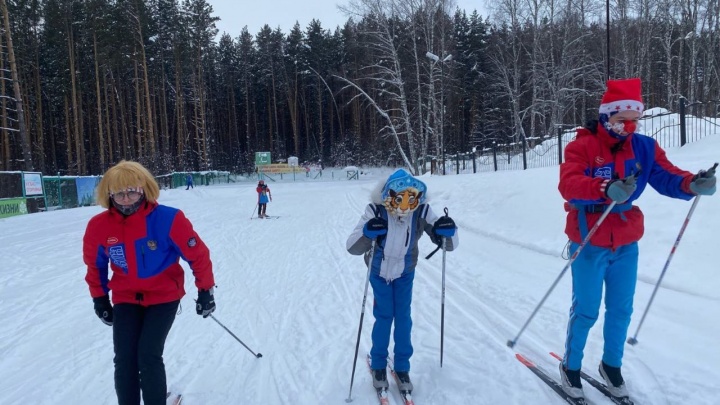 Все на лыжи и катки: больше 600 спортплощадок работает в праздничные дни в Кузбассе