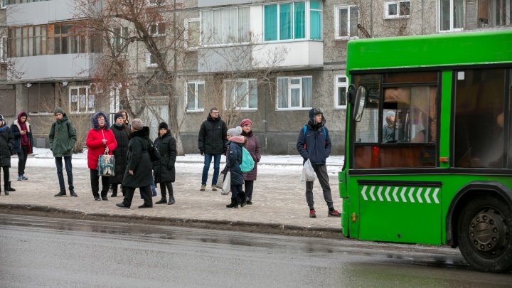 Жители Свободного и Маерчака требуют вернуть автобус № 32, ответы чиновников называют отписками
