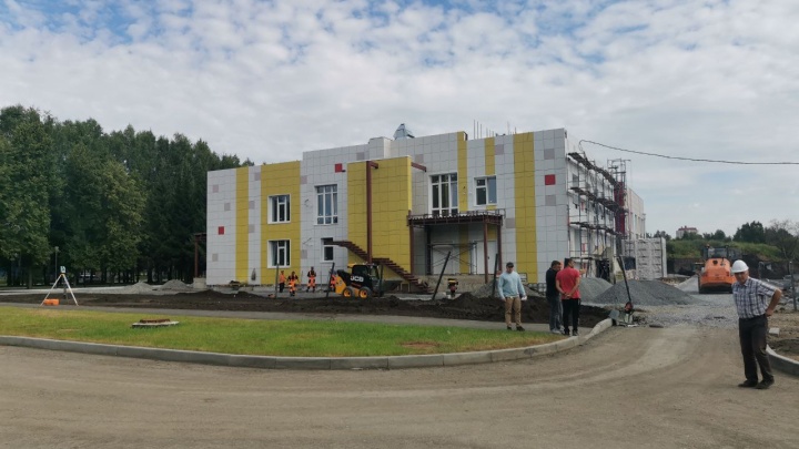 Детский сад, педучилище, ТЦ и школу строят вместо училища связи в Кемерове