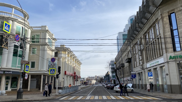Первый день 2022 года в Краснодаре. Показываем, как выглядит пустой город 1 января