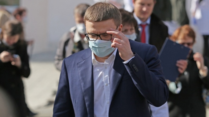 Роспотребнадзор рекомендовал носить маски. Вернут ли ковидные ограничения в Челябинской области?